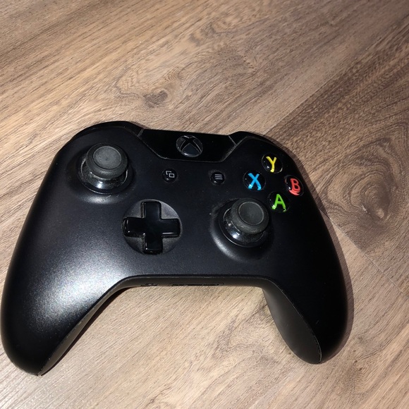 Xbox controller - Picture 3 of 3